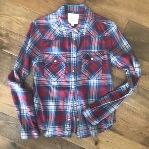 Western-style Woman’s Long Sleeve Top